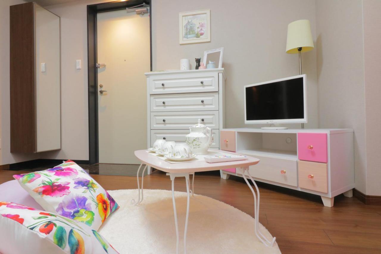 Hg Cozy Hotel No 32 通天閣前 Osaka Eksteriør billede